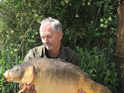 Keith Perry with a 28-08 Mirror from Heron Lodge