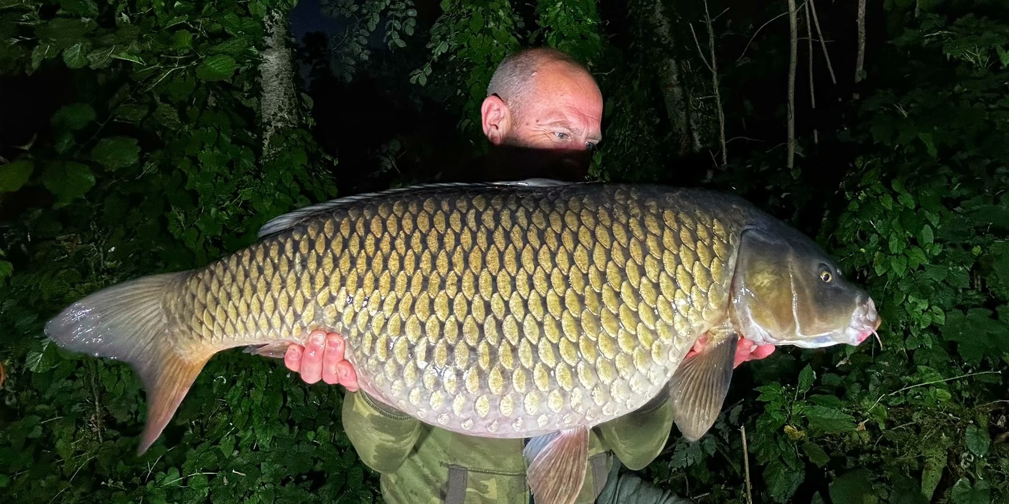 Paul Oakley with a 38-05 Common from the Cottage