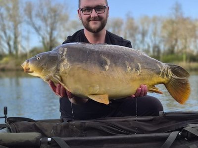 Aaron MacDonald with a 32-08 Cherry Springs Mirror