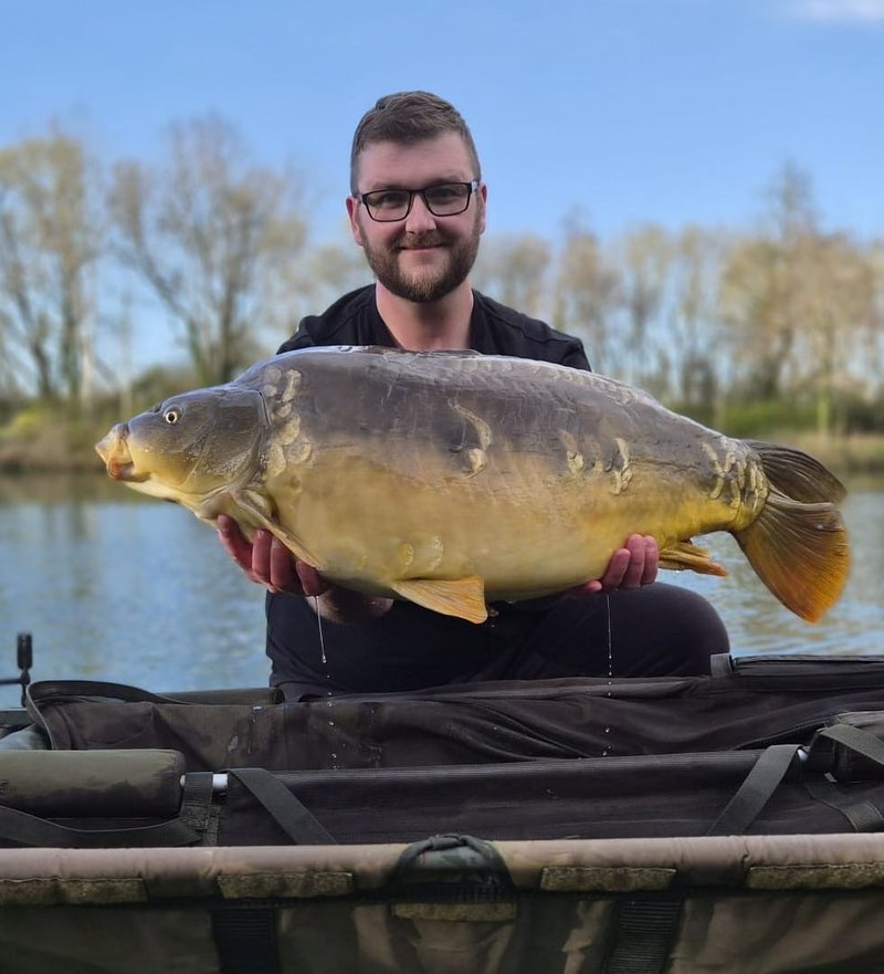 Aaron MacDonald with a 32-08 Cherry Springs Mirror
