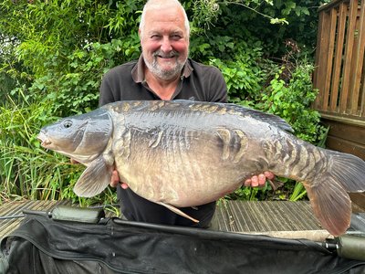 Brian Round. 42-05 L