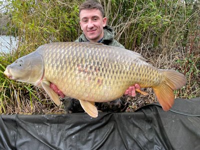 Cameron Branaghan. 41-00 L