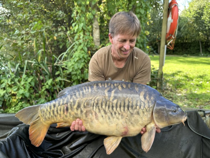 Chris Skelt. 42-00 R