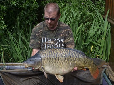 Neil Ash with a fantastic Fully Scaled Mirror of 29-10