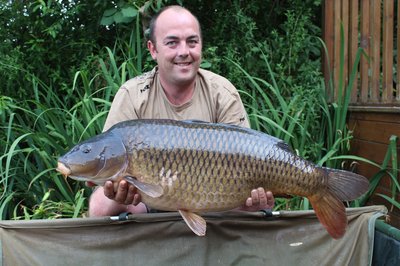 Damien Baker became the 99th member of the Cherry Lakes 30+ club when he landed the 'Scuff Common' at 32-04 from Grebe Lodge