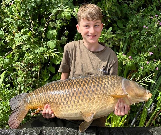 Danial Buffoni. 32-14 R