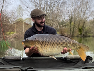 Nick Jones with his impressive Common of 26-08 from Cherry Mere