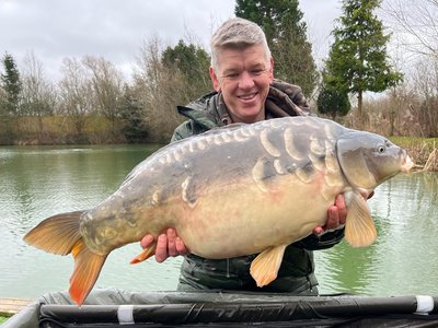 Ian Blackwel. 32-04 R