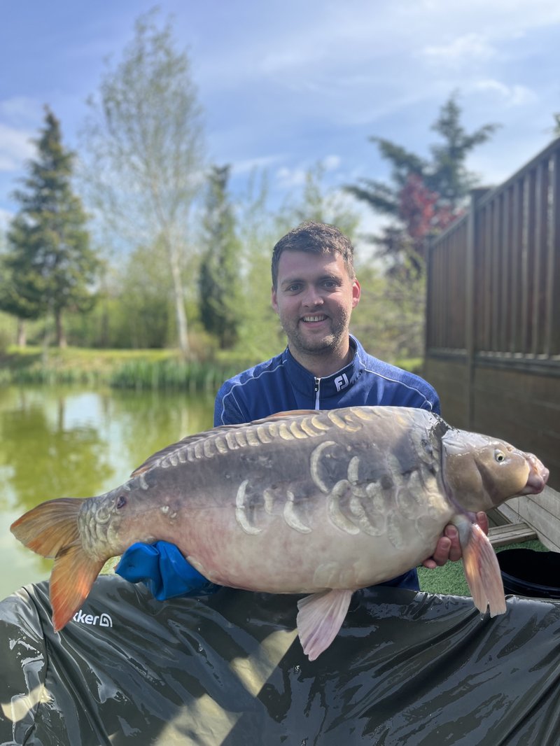 Jack Bristow. 34-11 R