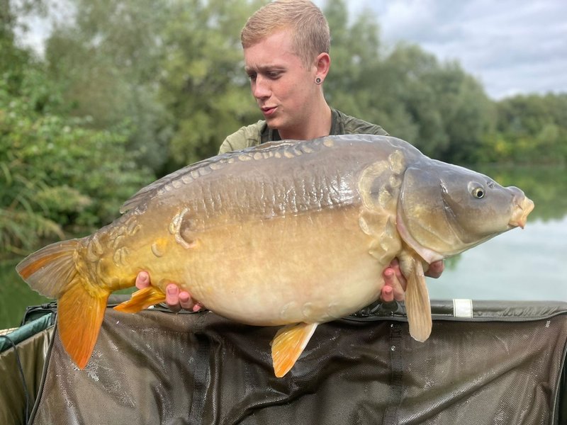 Jack Fenton. 27-08 R