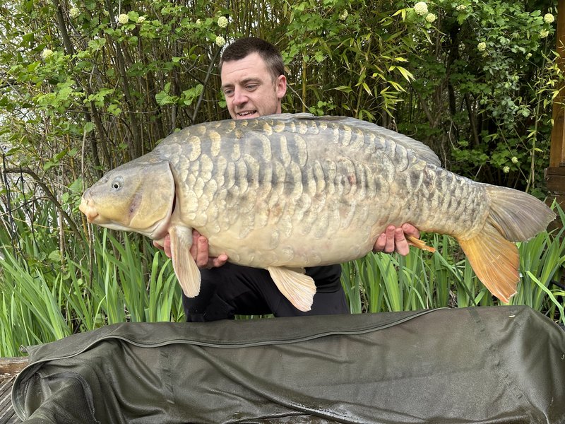 Jamie Hopson. 44-10 L