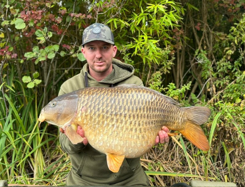 Jamie Thompson 30 L