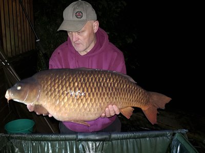 Larry Jackson with a 31-08 Cherry Lake Common from Grebe Lodge.