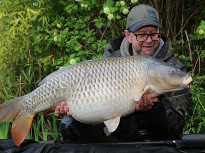 Martin Bowler. 38-04 R