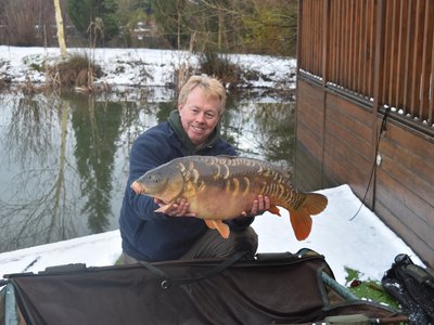 My first 'Snow Carp'-the weight is irrelevant but it weighed 22-08.JPG