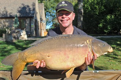 Neil Carey became the 111th member of the Cherry Lake 30+ club with this Mirror of 33-08