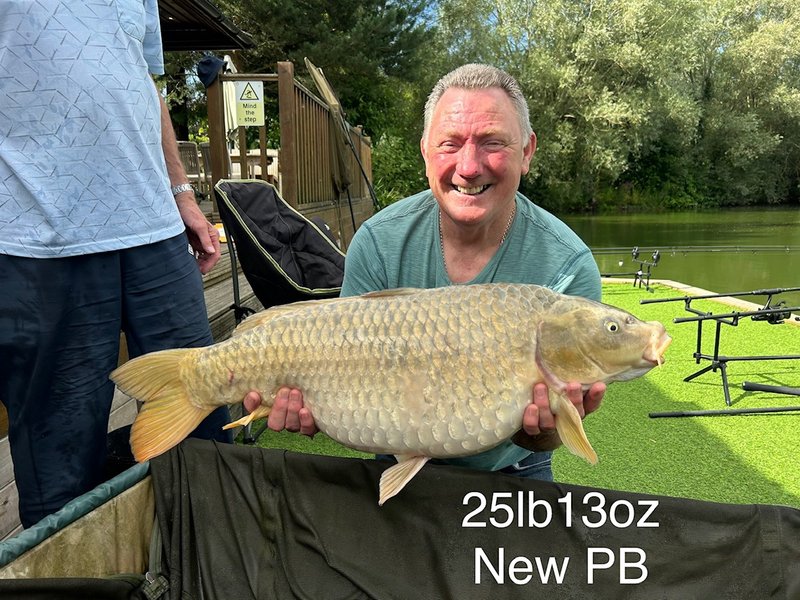 Peter Prest with a beautiful Ghost Common, his new PB, at 25-13.