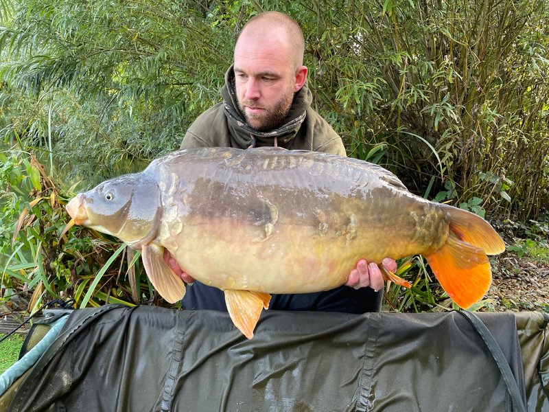 Steve Street. 30-04 L